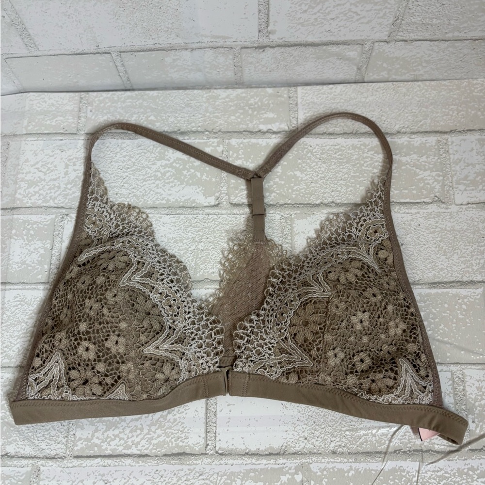 VICTORIAS SECRET Womens beige tan lace bralette size extra large fits up to 36C